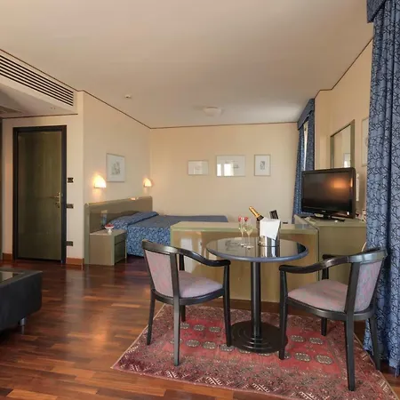 Hotel Royal 4*