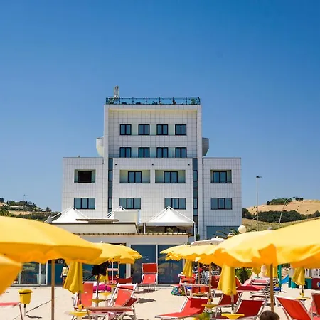 Royal Hotel 4*