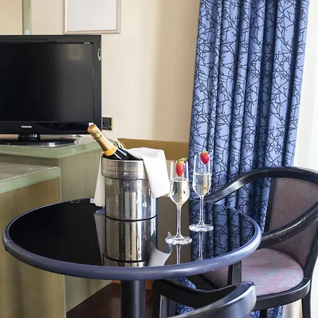 Royal Hotel 4*