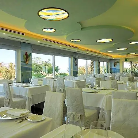 Hotel Royal 4*