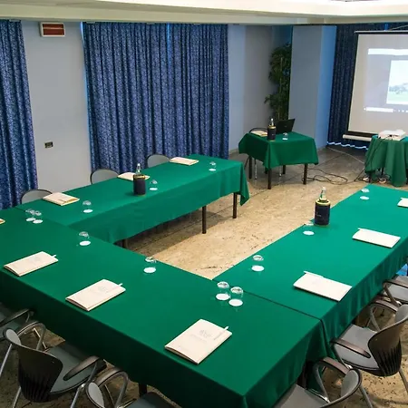 Hotel Royal 4*